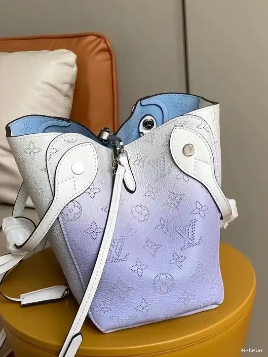 Rep ladies VUITTON LOUIS PM HINA 0523